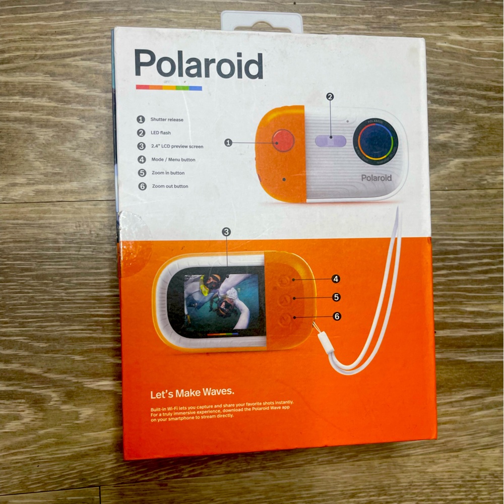 Polaroid Wave Underwater Digital Camera with Video Recording, Wi-Fi Connectivity